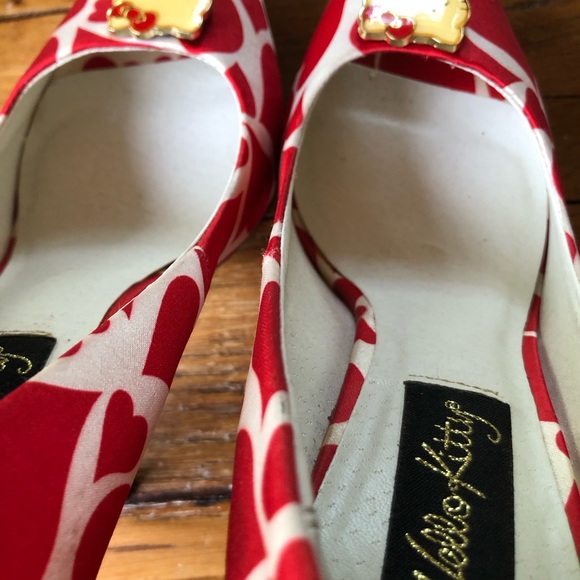 Hello Kitty Heels - Picture 12 of 12